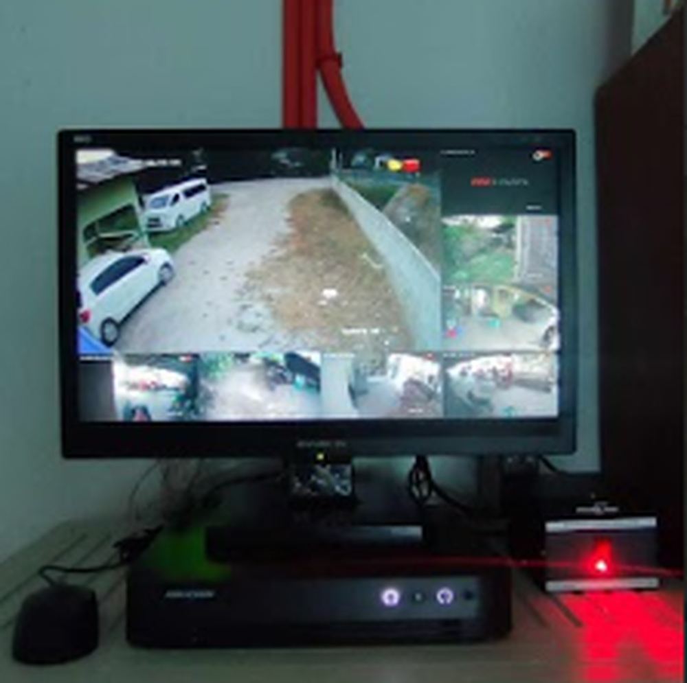 Live camera feed monitoring