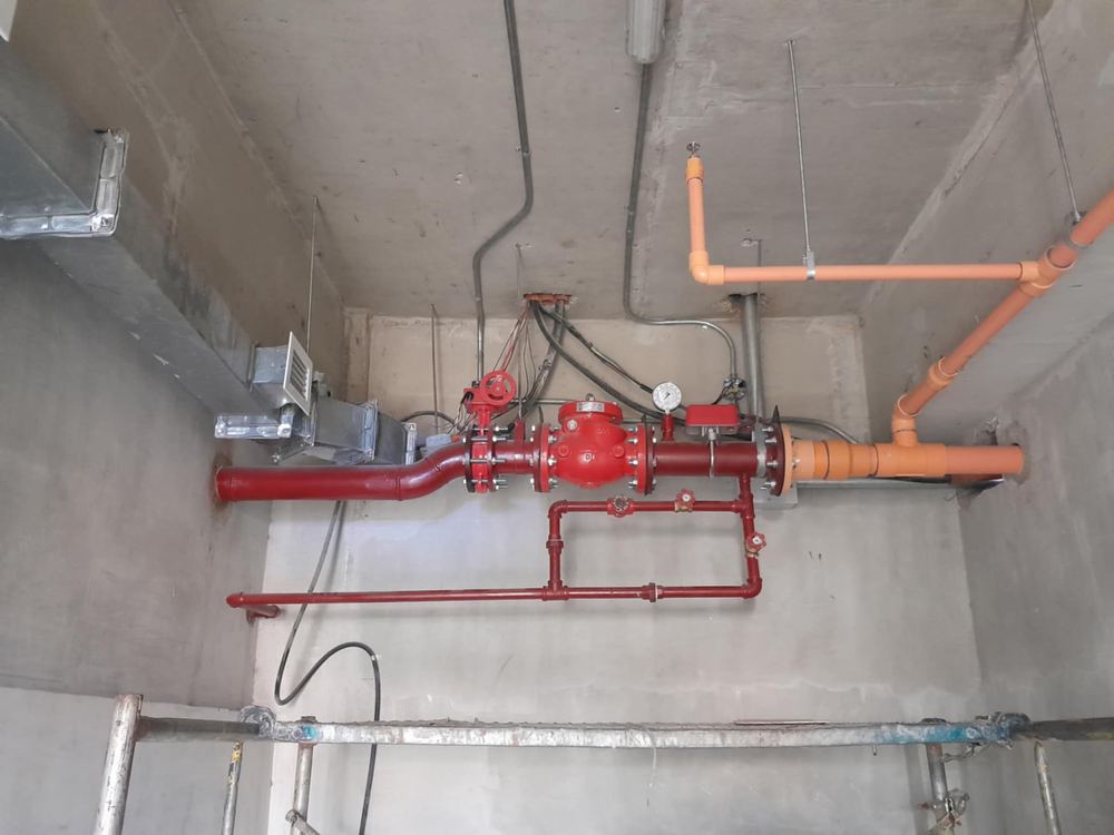 Ceiling-concealed FDAS piping