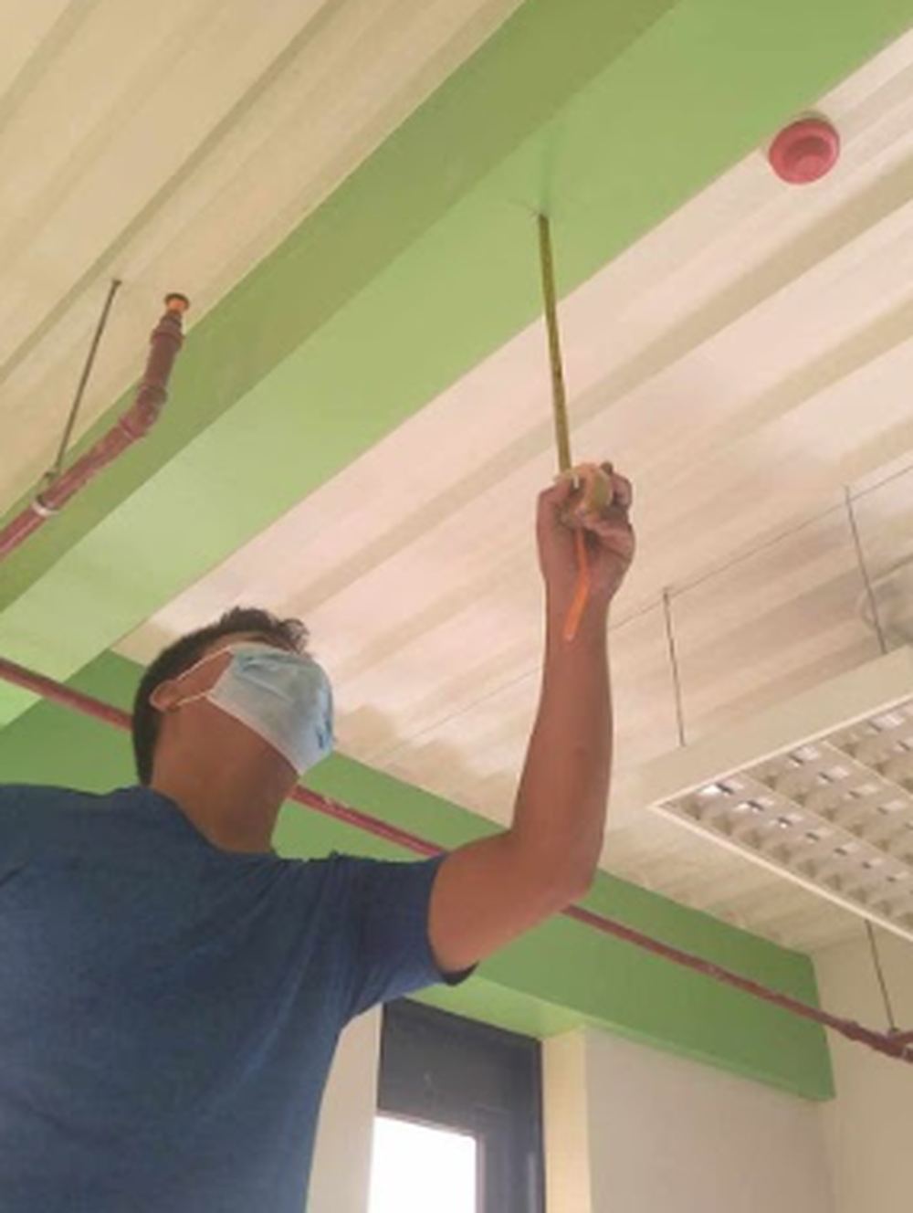 Device testing at ceiling level